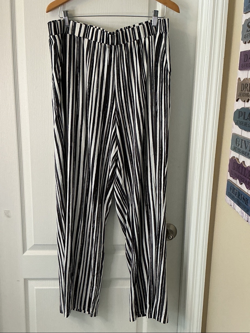 Striped Black and White Wide Leg Pull-On Pants
